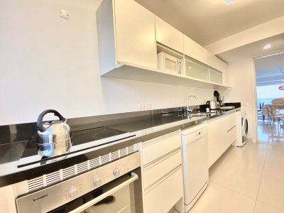 Apartamento ID.2231 - Apartamento en Manantiales Dos Dormitorios en Frente al Mar