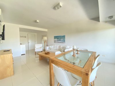 Apartamento ID.2232 - Apartamento en Venta en Manantiales Dos Dormitorios 