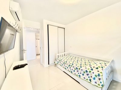 Apartamento ID.2232 - Apartamento en Venta en Manantiales Dos Dormitorios 