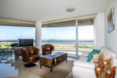 Apartamento ID.2291 - Apartamento Primera Fila Playa Mansa + Venta