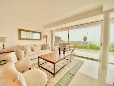 Apartamento ID.2231 - Apartamento en Manantiales Dos Dormitorios en Frente al Mar