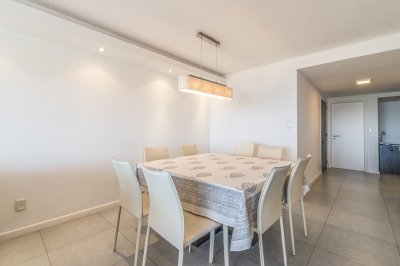 Apartamento ID.1968 - Apartamento en venta frente al mar, Punta del Este.