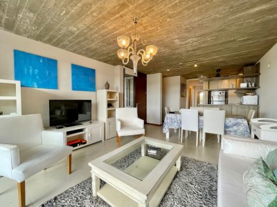 Apartamento ID.2233 - Apartamento en Venta Tres Dormitorios Manantiales a tres cuadras de Bikini Beach 