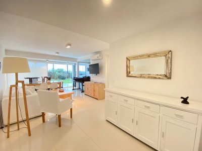 Apartamento ID.2232 - Apartamento en Venta en Manantiales Dos Dormitorios 