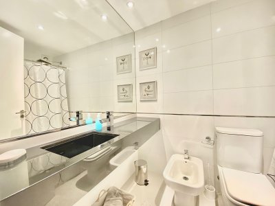 Apartamento ID.2231 - Apartamento en Manantiales Dos Dormitorios en Frente al Mar