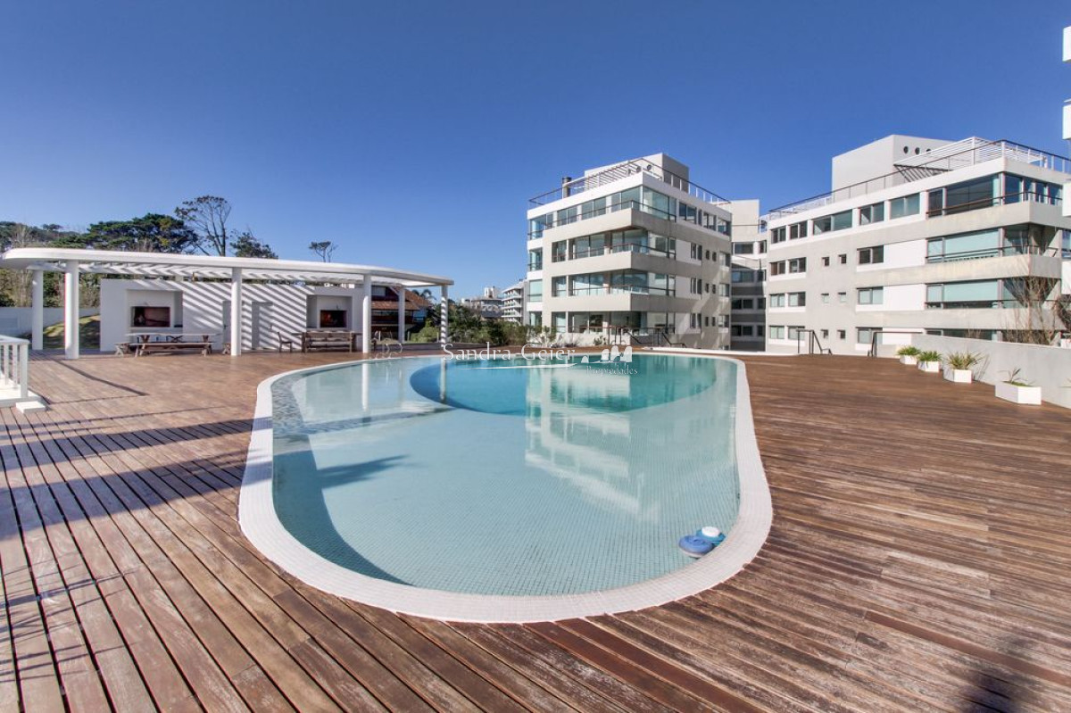 Apartamento ID.2291 - Apartamento Primera Fila Playa Mansa + Venta
