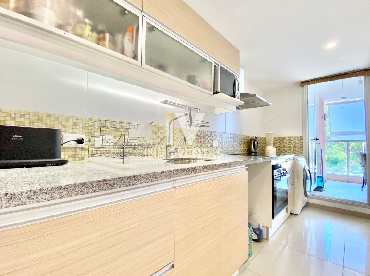 Apartamento ID.4629 - Apartamento en Venta Punta del Este Avda. Roosevelt