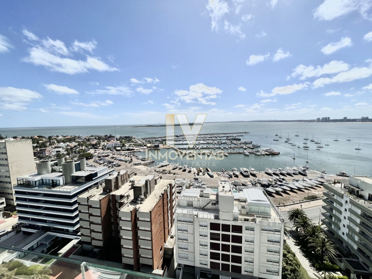 Apartamento ID.4559 - Fontemar Punta del Este Apartamento de 4 dormitorios con vista al puerto en venta