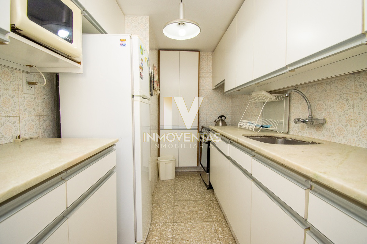 Apartamento ID.4751 - Muy buen apartamento de 3 dormitorios sobre Gorlero - Venta