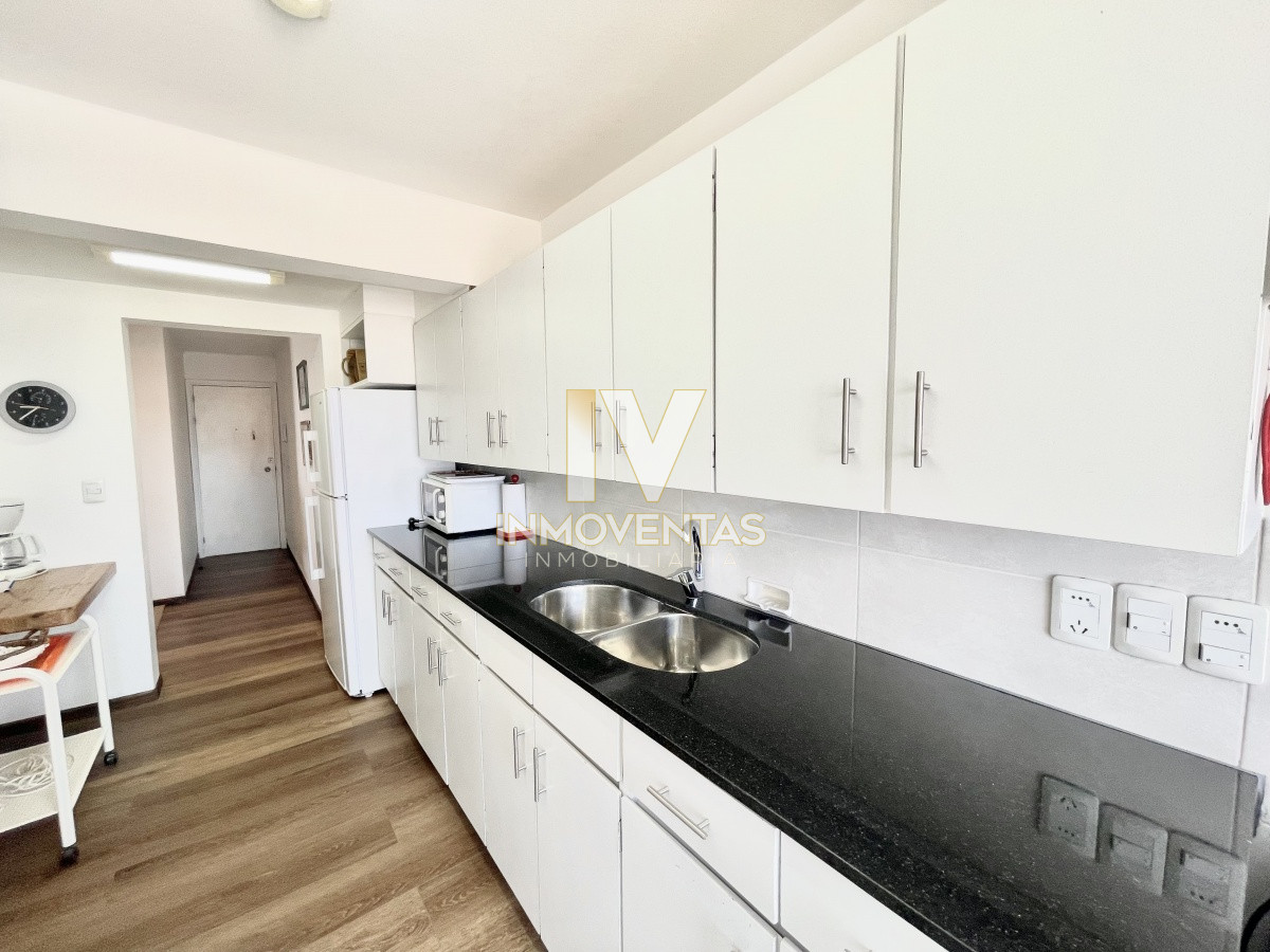 Apartamento ID.4559 - Fontemar Punta del Este Apartamento de 4 dormitorios con vista al puerto en venta