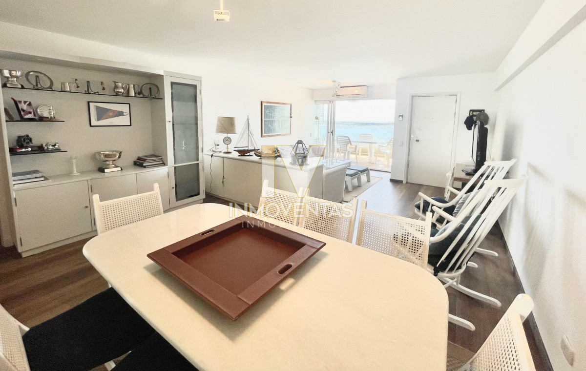 Apartamento ID.4559 - Fontemar Punta del Este Apartamento de 4 dormitorios con vista al puerto en venta