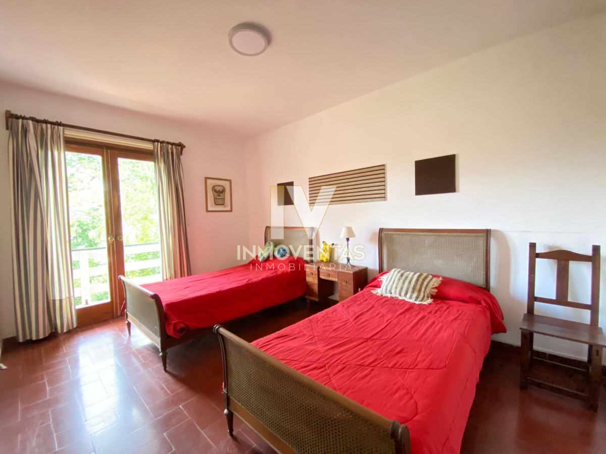 Apartamento ID.4755 - Apartamento en Peninsula Tres Dormitorios