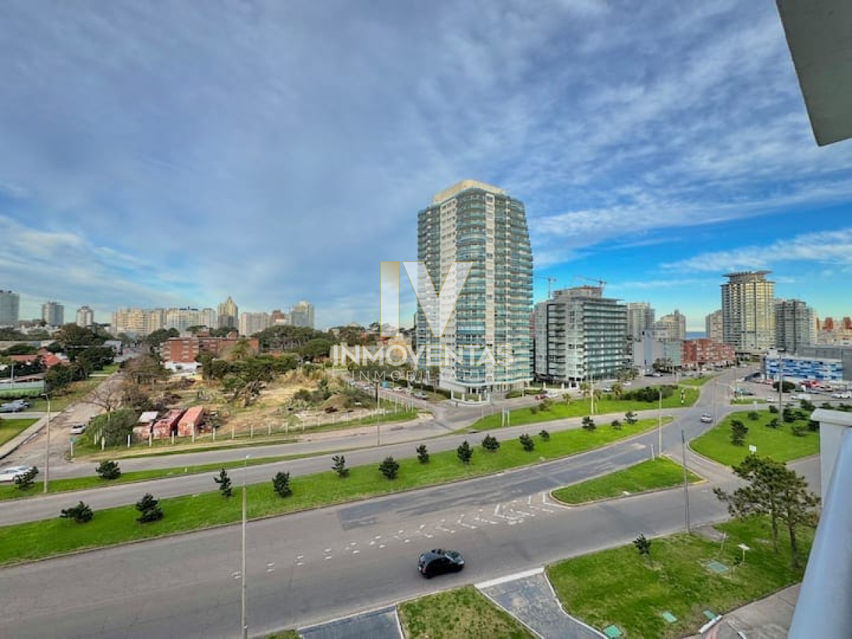 Apartamento ID.4628 - Apartamento de dos dormitorios en venta Playa Mansa