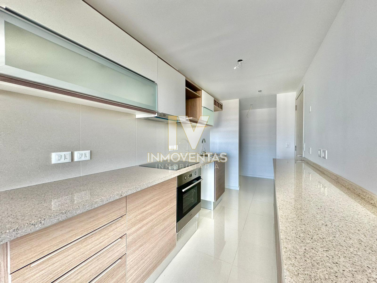 Apartamento ID.4454 - Apartamento de tres dormitorios en venta en Roosevelt, Punta del Este