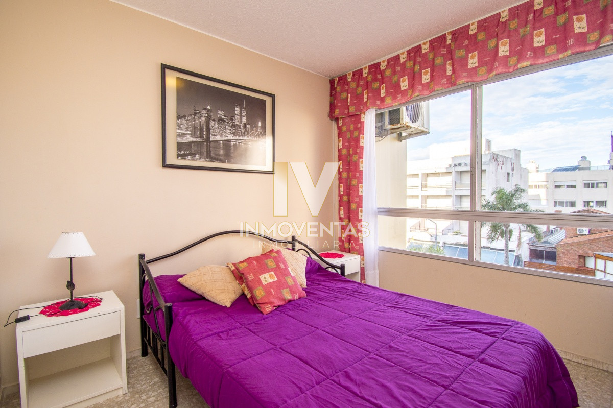 Apartamento ID.4751 - Muy buen apartamento de 3 dormitorios sobre Gorlero - Venta
