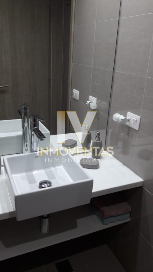 Apartamento ID.4672 - Apartamento de dos dormitorios en suite en Venta en Edificio Onix, Playa Brava