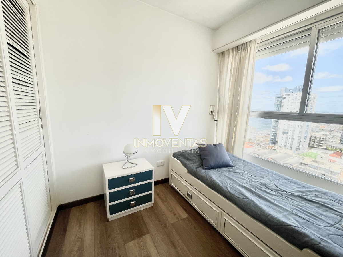 Apartamento ID.4559 - Fontemar Punta del Este Apartamento de 4 dormitorios con vista al puerto en venta