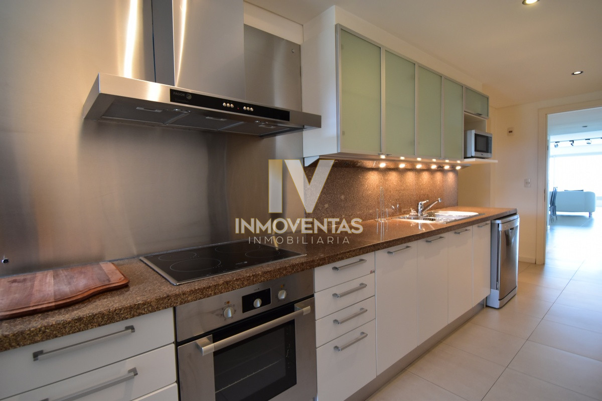 Apartamento ID.190 - Apartamento Alquiler Le Parc II, Punta del Este 