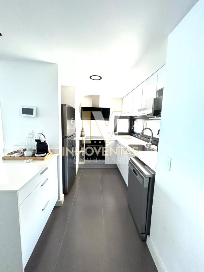 Apartamento ID.4574 - Apartamento frente al mar de tres dormitorios en Penisnula de Punta del este