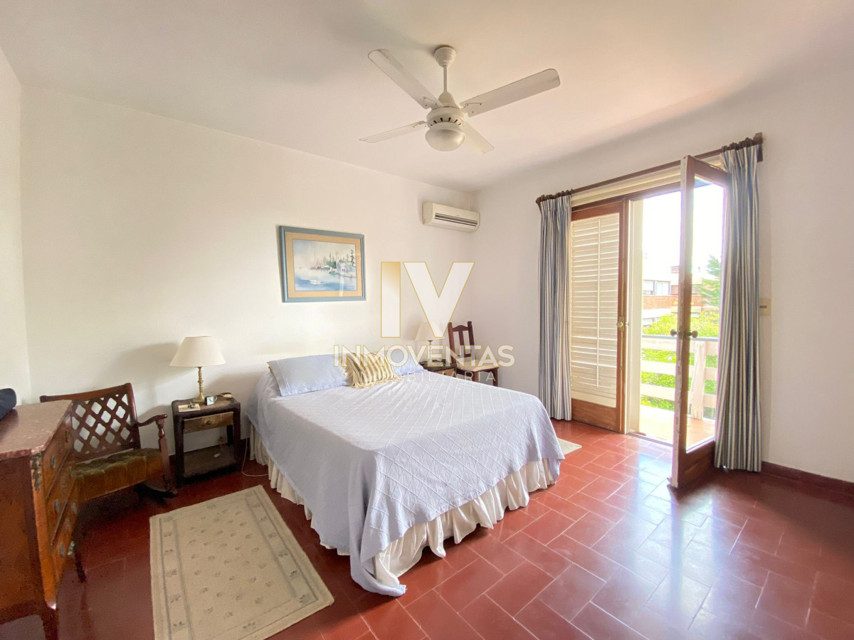 Apartamento ID.4755 - Apartamento en Peninsula Tres Dormitorios