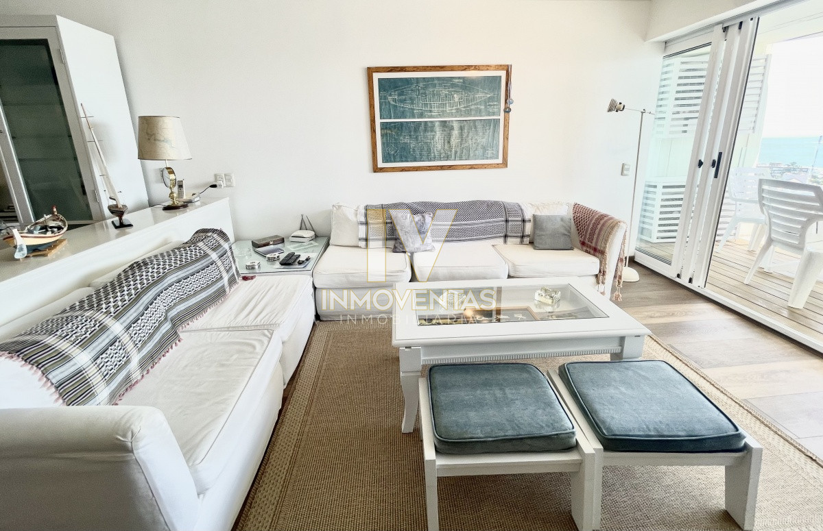 Apartamento ID.4559 - Fontemar Punta del Este Apartamento de 4 dormitorios con vista al puerto en venta