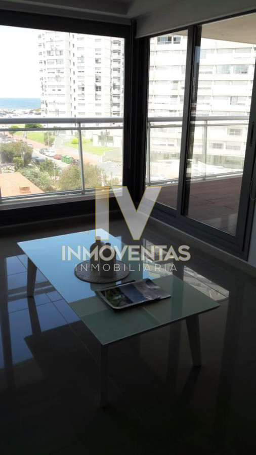 Apartamento ID.4672 - Apartamento de dos dormitorios en suite en Venta en Edificio Onix, Playa Brava