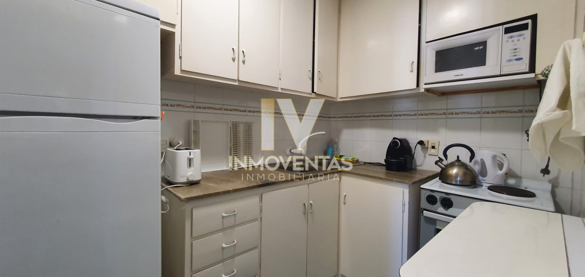 Apartamento ID.4625 - Venta departamento dos dormitorios con garage Península Punta del Este