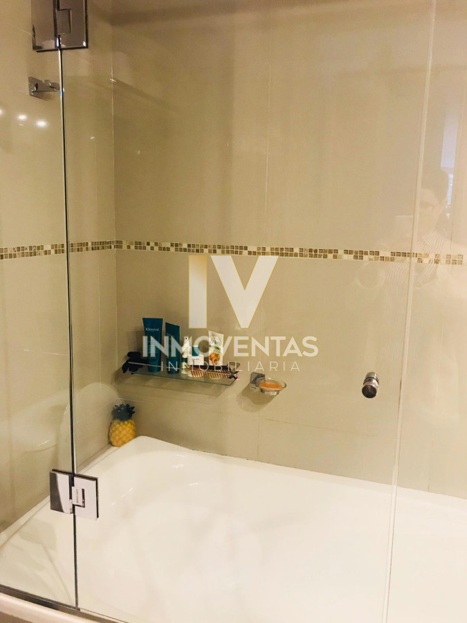 Apartamento ID.1336 - Moderno Apartamento de Dos Dormitorios con Balcón en Venta - Punta del Este