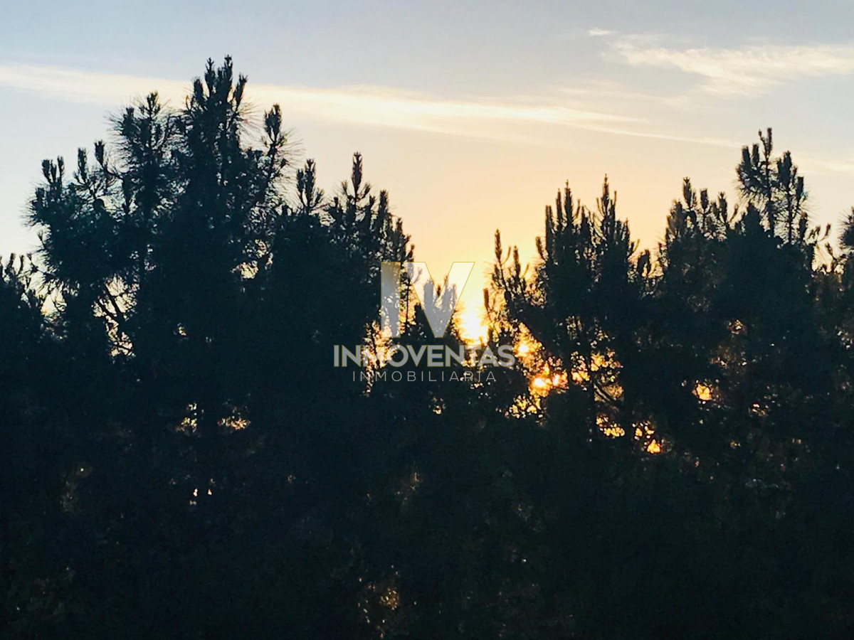 Apartamento ID.1336 - Moderno Apartamento de Dos Dormitorios con Balcón en Venta - Punta del Este