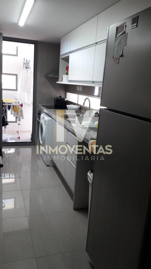 Apartamento ID.4672 - Apartamento de dos dormitorios en suite en Venta en Edificio Onix, Playa Brava