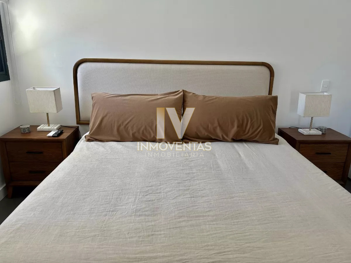 Apartamento ID.4574 - Apartamento frente al mar de tres dormitorios en Penisnula de Punta del este