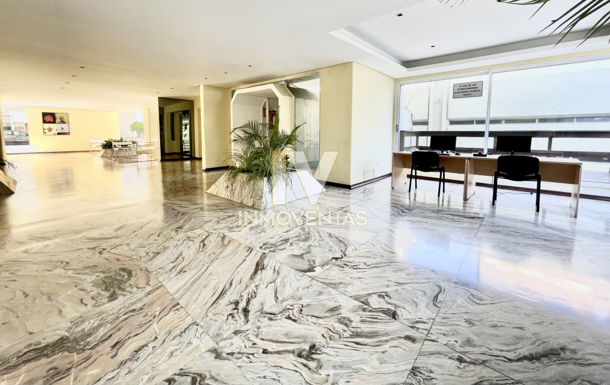 Apartamento ID.4559 - Fontemar Punta del Este Apartamento de 4 dormitorios con vista al puerto en venta