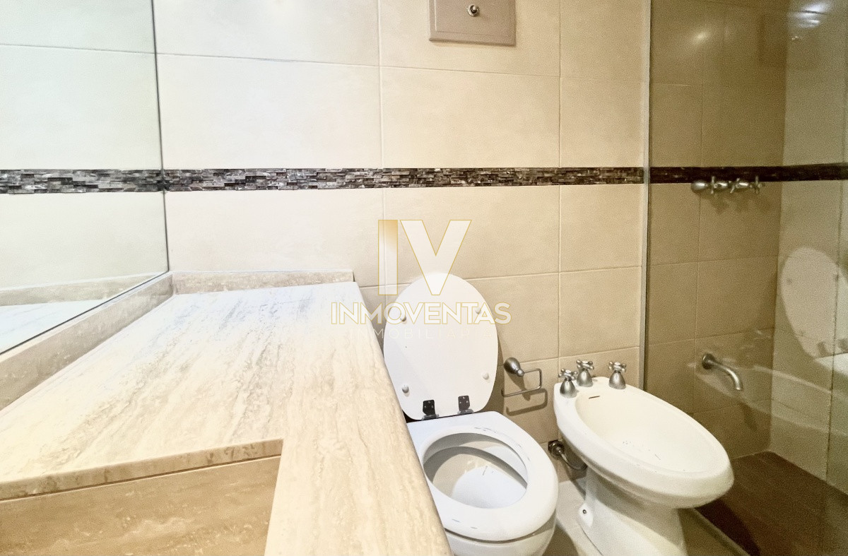 Apartamento ID.4559 - Fontemar Punta del Este Apartamento de 4 dormitorios con vista al puerto en venta