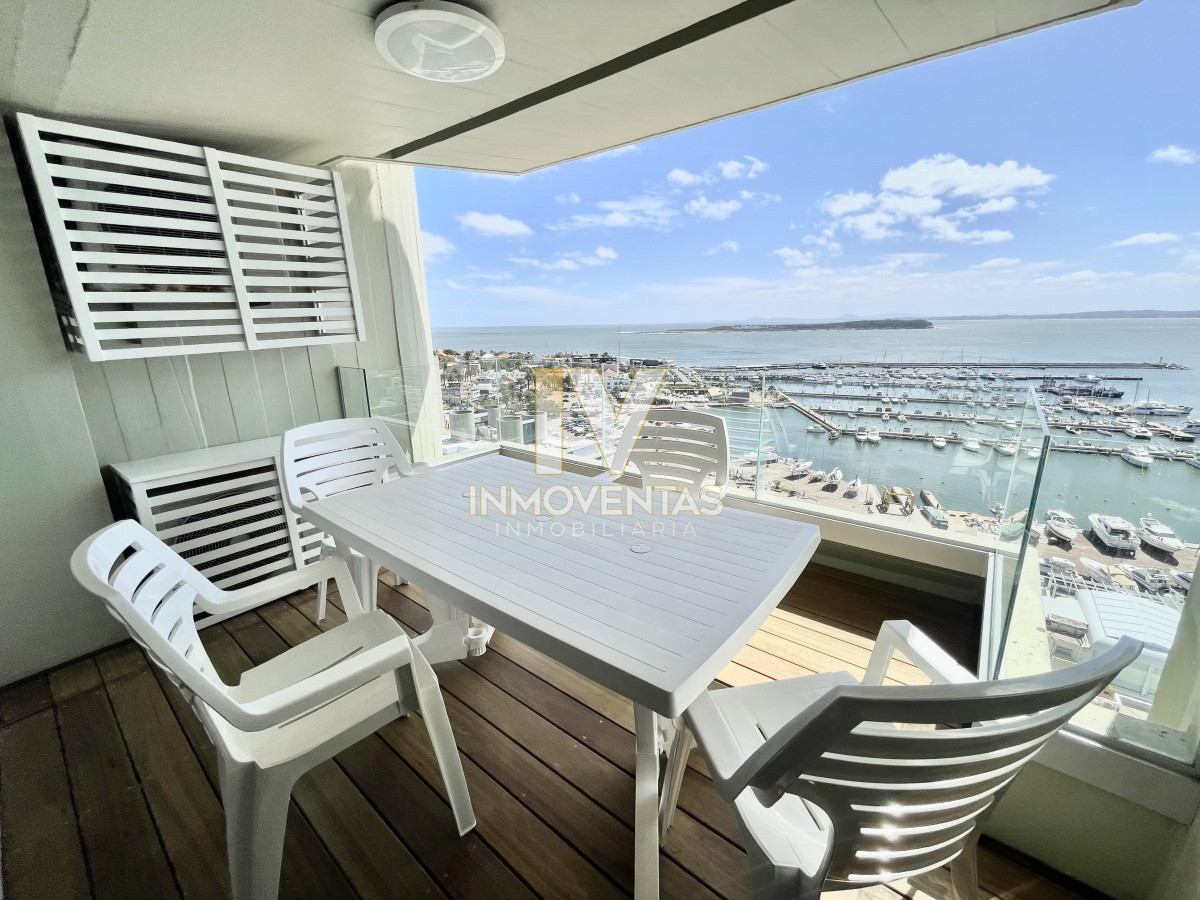 Apartamento ID.4559 - Fontemar Punta del Este Apartamento de 4 dormitorios con vista al puerto en venta