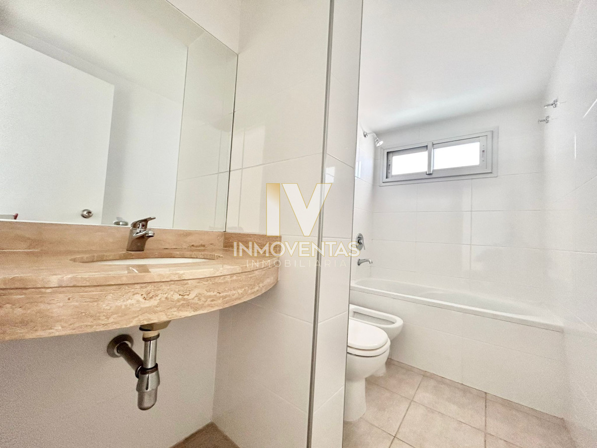 Apartamento ID.4707 - Moderno apartamento en venta de 3 dormitorios.