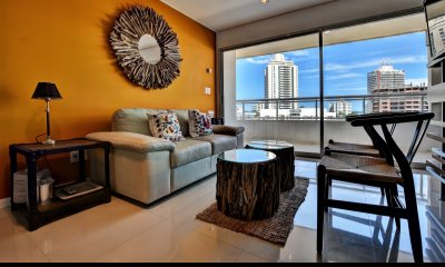 Apartamento en Venta + Sunrise Aidy Grill  Playa Brava