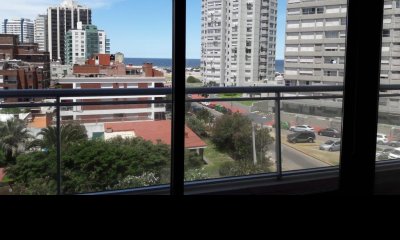 Apartamento de dos dormitorios en suite en Venta en Edificio Onix, Playa Brava