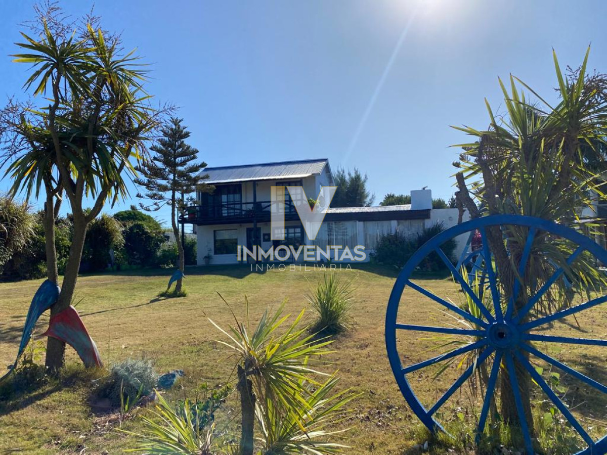 Casa ID.4717 - Casa de cuatro dormitorios en Manantiales
