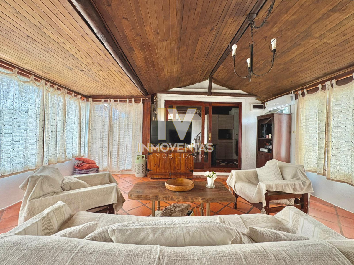 Casa ID.4717 - Casa de cuatro dormitorios en Manantiales