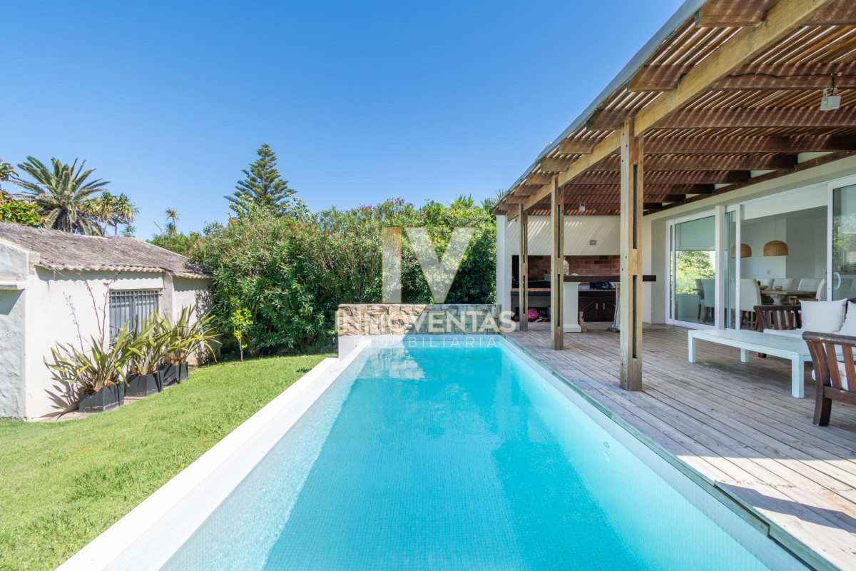 Casa ID.4713 - Casa en el Puerto de Punta del Este en Venta