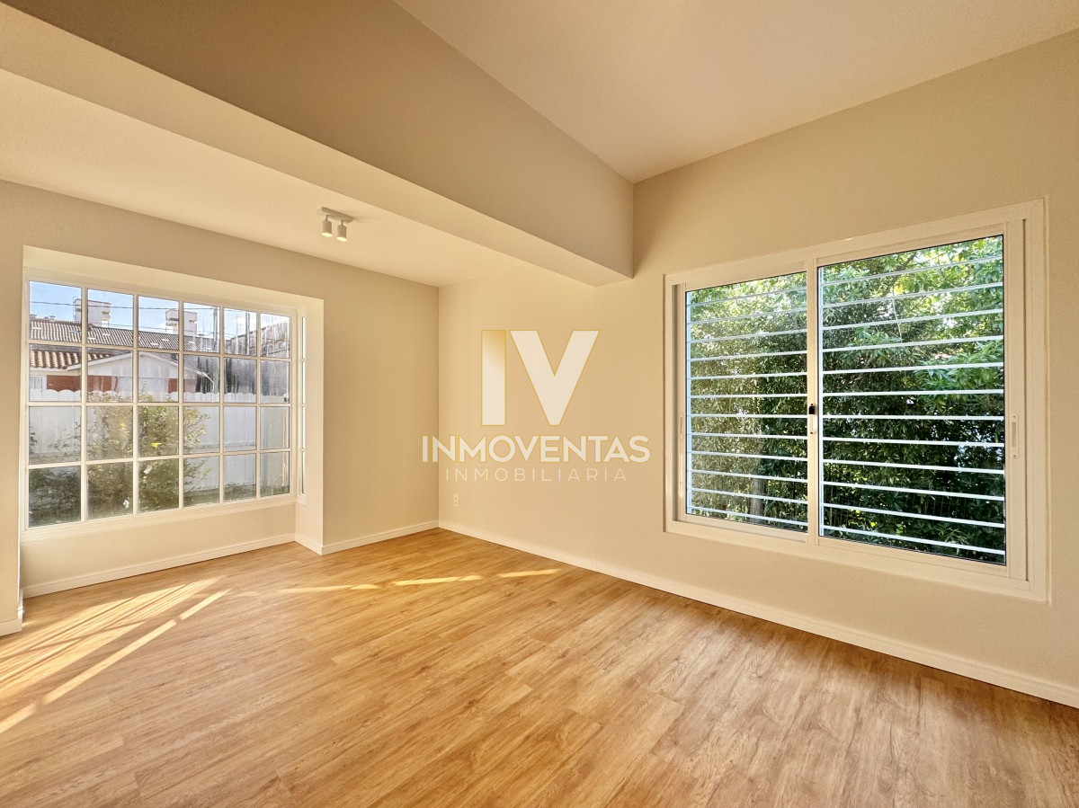 Casa ID.4716 - Casa de 4 dormitorios en venta en Península, Punta del Este.