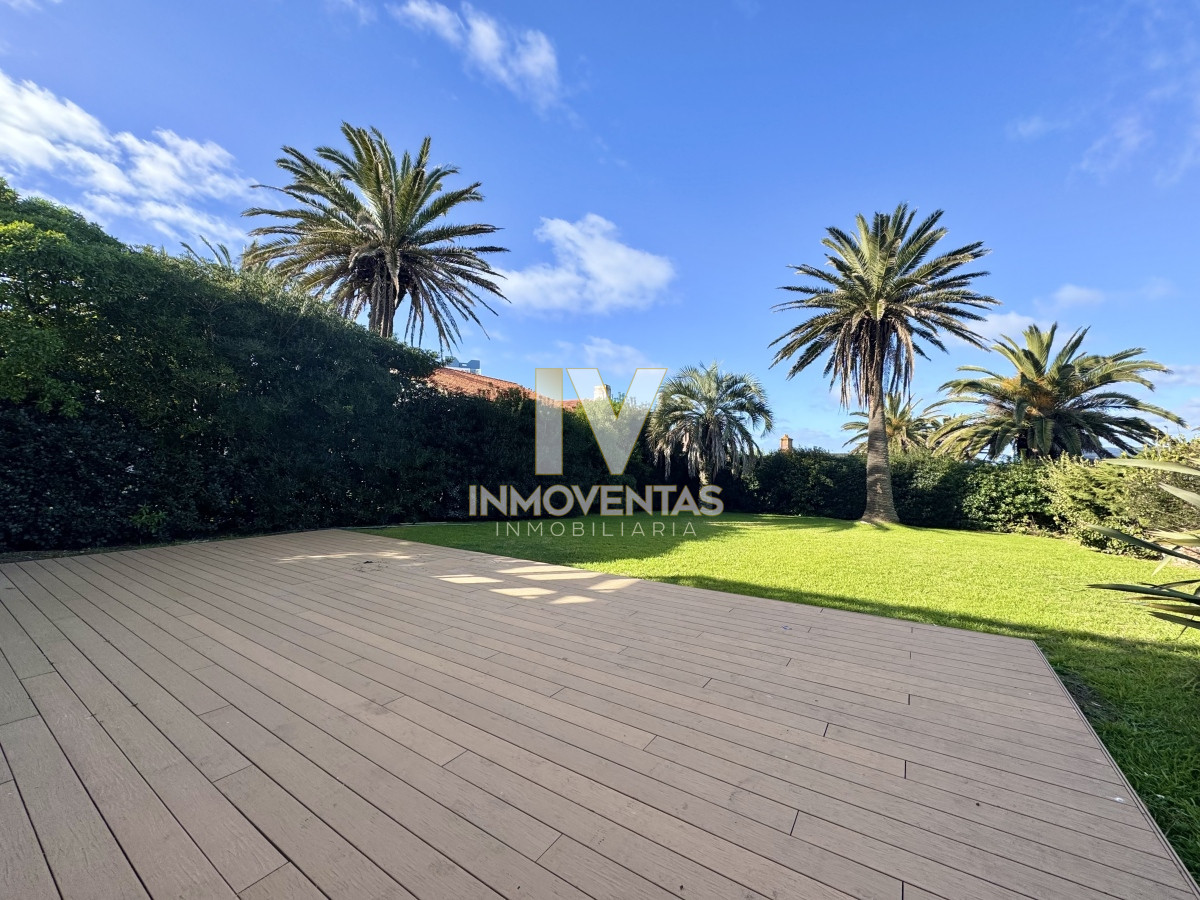 Casa ID.4716 - Casa de 4 dormitorios en venta en Península, Punta del Este.