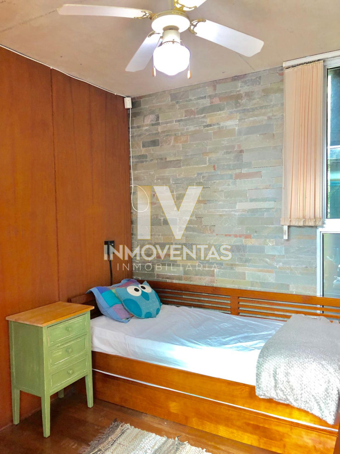 Casa ID.4781 - Casa en Venta de 2 Dormitorios a pocos metros de Playa Mansa - Pinares Punta del Este