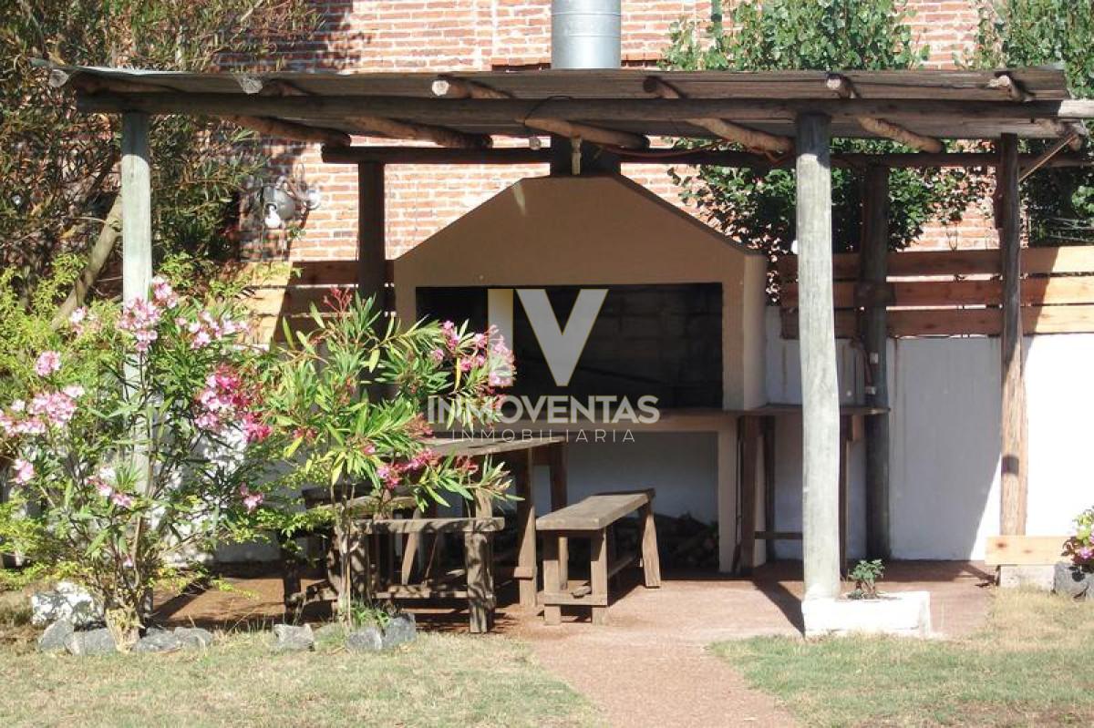 Casa ID.4782 - Casa en venta en La Barra Punta del Este 