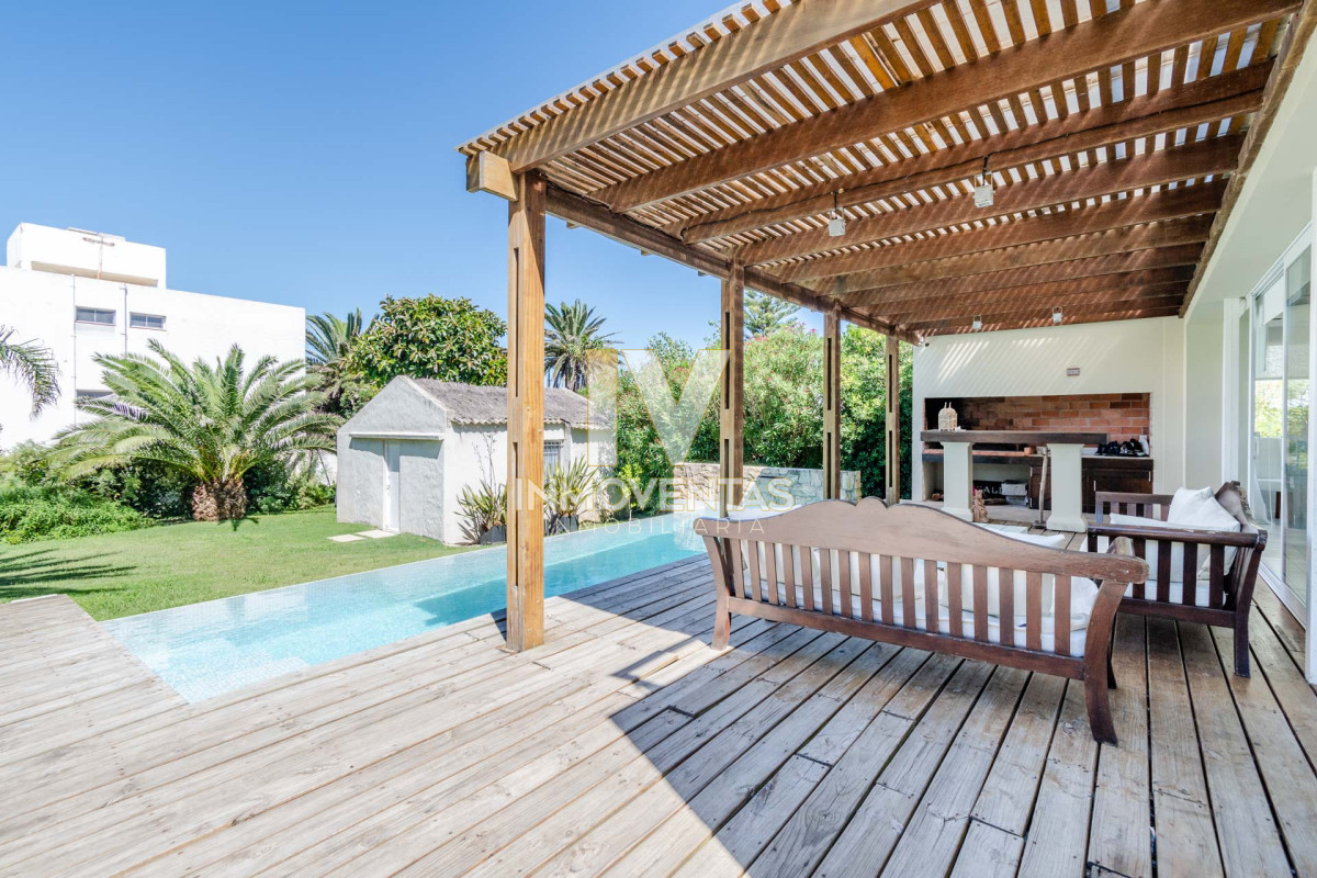 Casa ID.4713 - Casa en el Puerto de Punta del Este en Venta