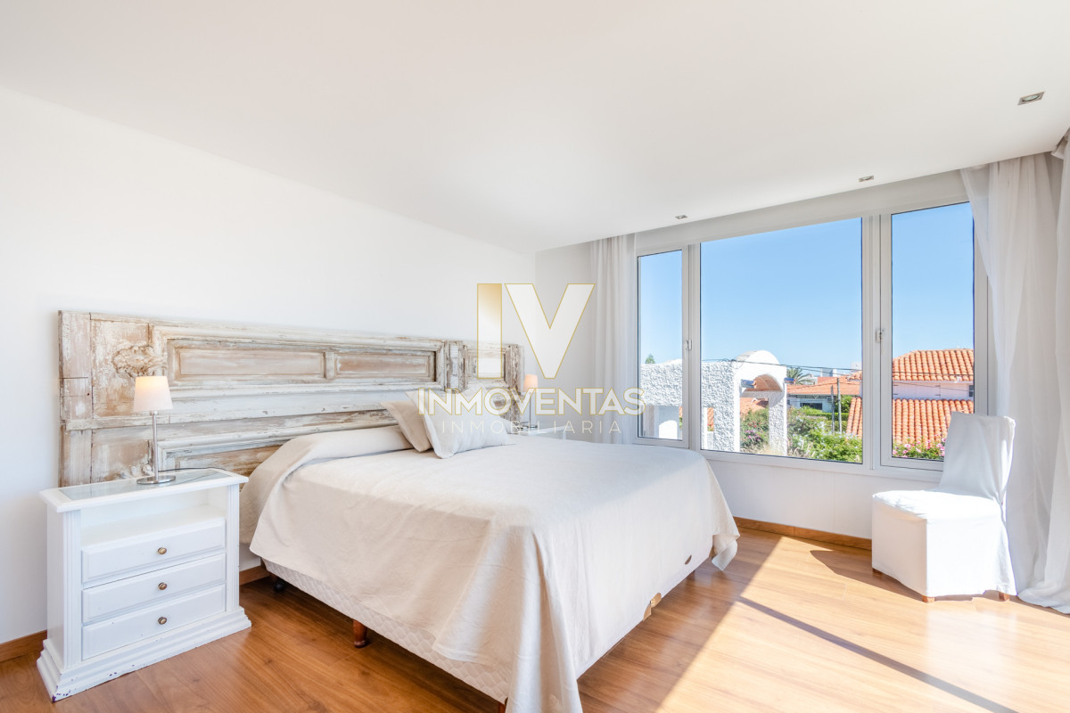 Casa ID.4713 - Casa en el Puerto de Punta del Este en Venta