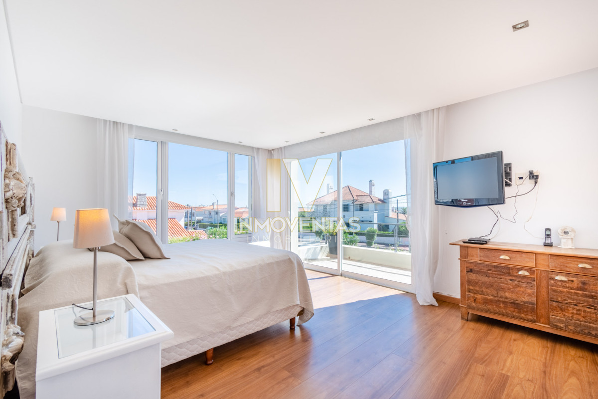 Casa ID.4713 - Casa en el Puerto de Punta del Este en Venta