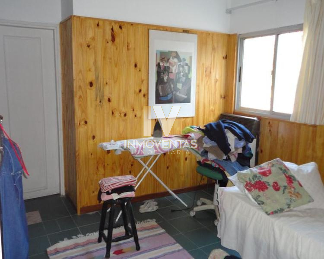 Casa ID.1309 - Venta y alquiler temporario de gran casa en Pinares a una cuadra de la Playa