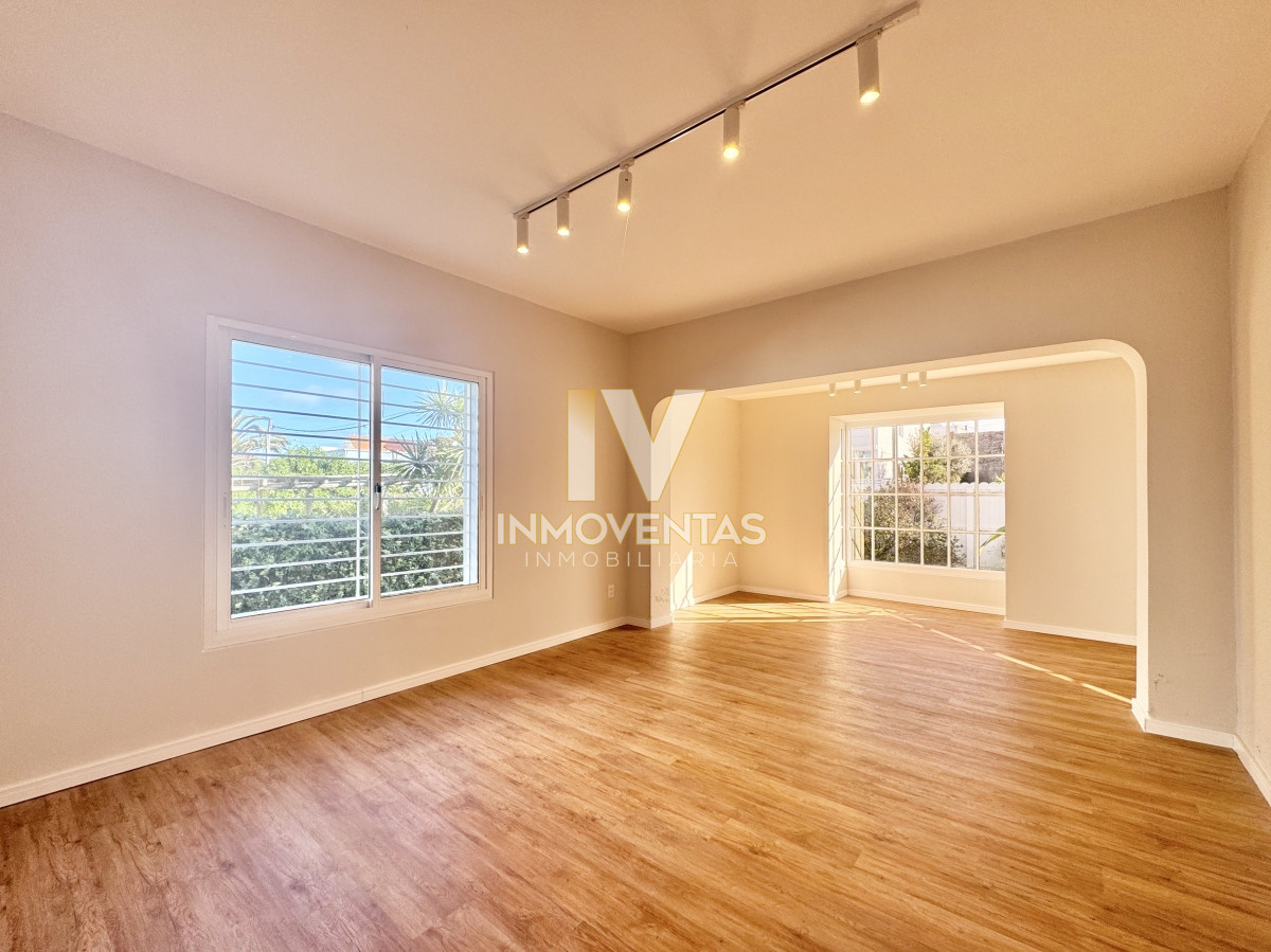 Casa ID.4716 - Casa de 4 dormitorios en venta en Península, Punta del Este.