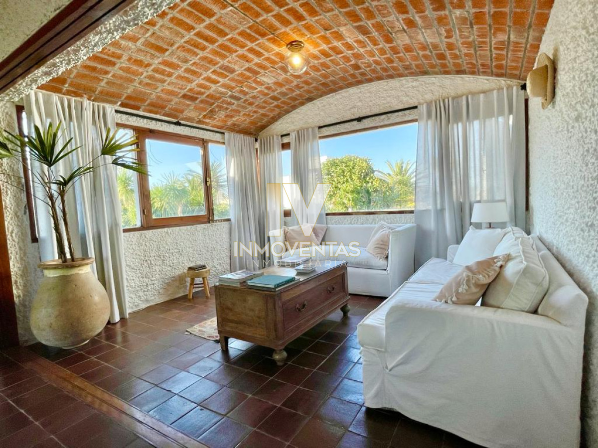 Casa ID.4715 - Casa en Faro de Punta del Este 